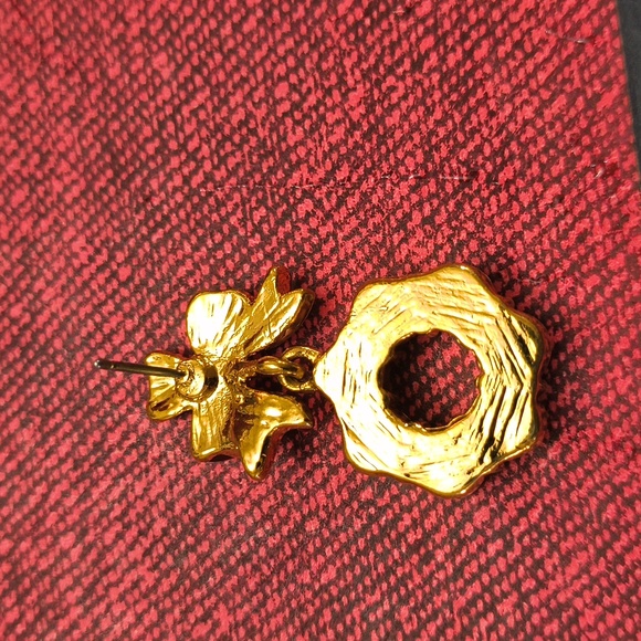 Vintage Colorful Bow and Wreath Earrings Feminine Coquette - Picture 5 of 7